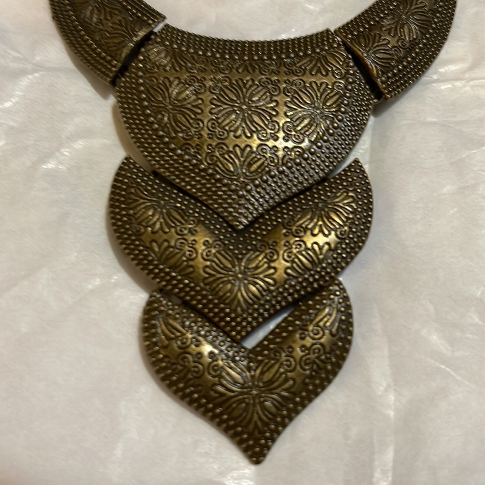 Necklace Set - Picture 4 of 4